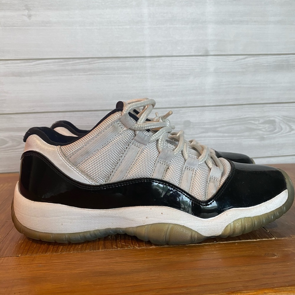 Jordan 11 Concord